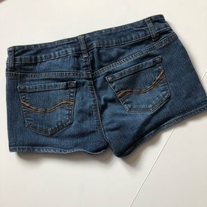 SO short jean shorts size 9 juniors
